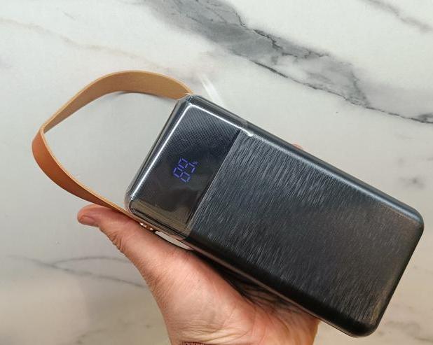 Обзор емкого портативного аккумулятора TFN Power Bar PD на 60 000 mAh: фонарик и провода уже в комплекте / Зарядки, аккумуляторы и т.п. / iXBT Live